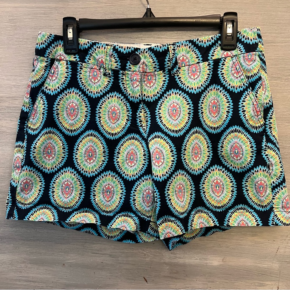 Crown & Ivy 98% Cotton Suzani Medallion Print Chino Shorts Size 6 GC